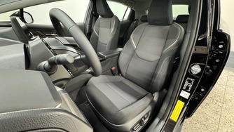 Toyota Prius Plug-in vaihtoauto