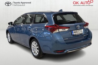 Toyota Auris vaihtoauto