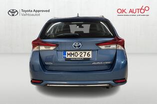 Toyota Auris vaihtoauto