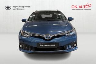 Toyota Auris vaihtoauto