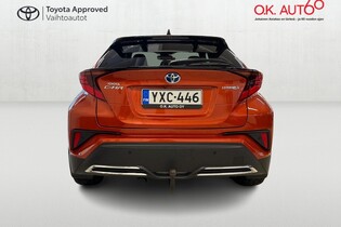 Toyota C-HR vaihtoauto