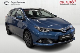 Toyota Auris vaihtoauto