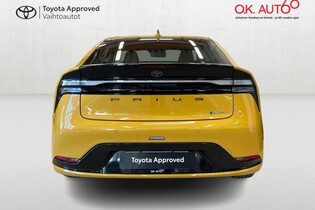 Toyota Prius Plug-in vaihtoauto