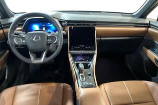 Lexus LBX vaihtoauto