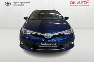 Toyota Auris vaihtoauto