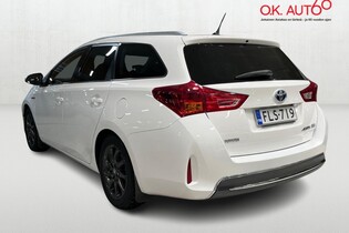 Toyota Auris vaihtoauto