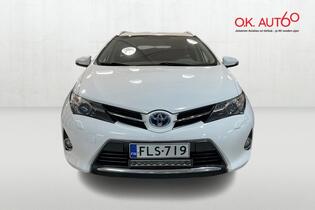 Toyota Auris vaihtoauto