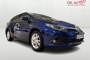 Toyota Auris vaihtoauto