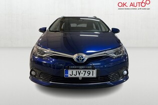 Toyota Auris vaihtoauto