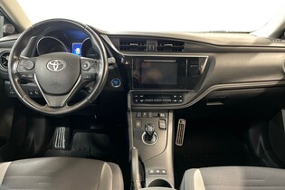 Toyota Auris vaihtoauto