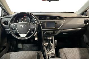 Toyota Auris vaihtoauto