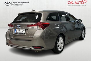 Toyota Auris vaihtoauto