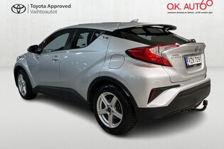 Toyota C-HR vaihtoauto