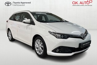 Toyota Auris vaihtoauto