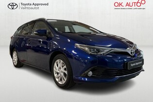 Toyota Auris vaihtoauto