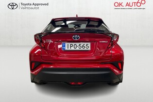 Toyota C-HR vaihtoauto