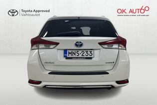 Toyota Auris vaihtoauto