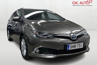 Toyota Auris vaihtoauto
