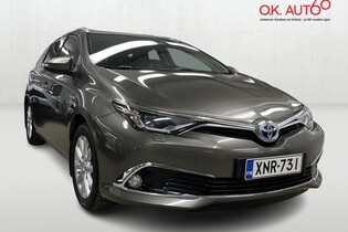 Toyota Auris vaihtoauto