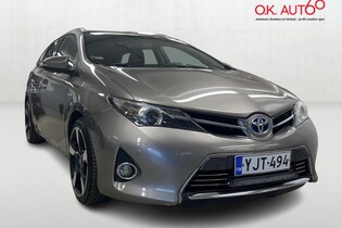 Toyota Auris vaihtoauto