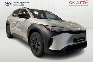 Toyota bZ4X vaihtoauto