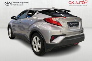 Toyota C-HR vaihtoauto