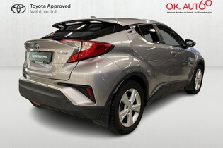 Toyota C-HR vaihtoauto