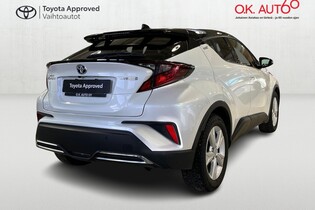 Toyota C-HR vaihtoauto