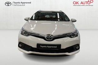 Toyota Auris vaihtoauto