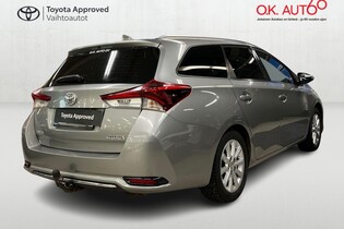 Toyota Auris vaihtoauto