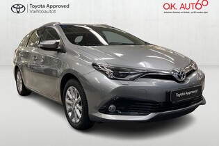 Toyota Auris vaihtoauto
