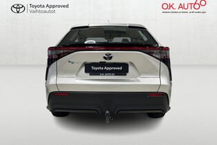 Toyota bZ4X vaihtoauto