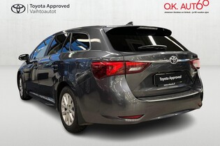 Toyota Avensis vaihtoauto