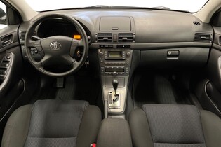 Toyota Avensis vaihtoauto