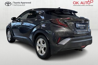 Toyota C-HR vaihtoauto