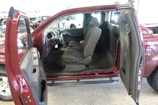 Nissan Navara vaihtoauto