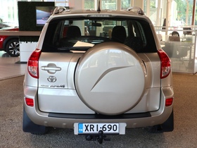 Toyota RAV4 vaihtoauto