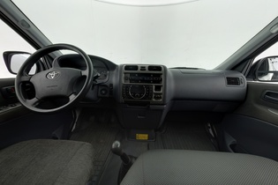 Toyota Hiace vaihtoauto