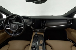 Volvo V90 Cross Country vaihtoauto