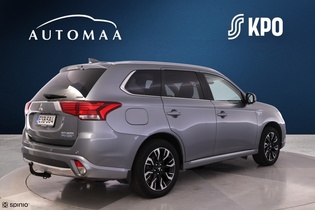 Mitsubishi Outlander PHEV vaihtoauto