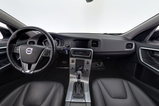 Volvo V60 Cross Country vaihtoauto