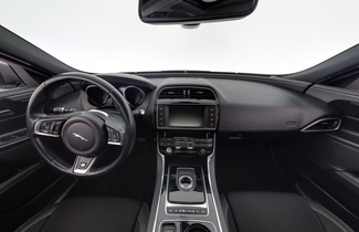 Jaguar XE vaihtoauto