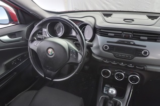 Alfa Romeo Giulietta vaihtoauto