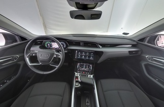 Audi Q8 e-tron vaihtoauto