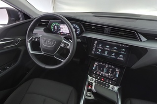 Audi Q8 e-tron vaihtoauto