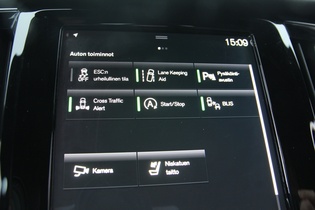 Volvo V90 Cross Country vaihtoauto