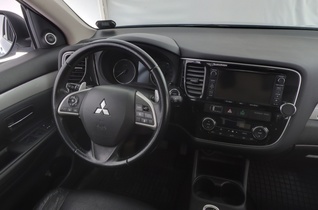 Mitsubishi Outlander vaihtoauto