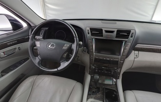 Lexus LS vaihtoauto