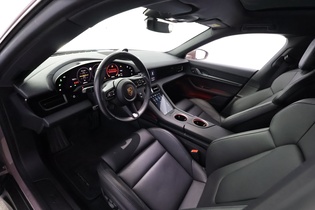 Porsche Taycan vaihtoauto