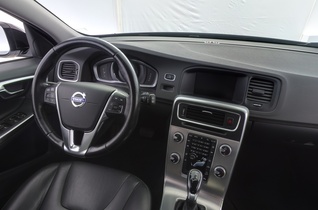 Volvo V60 Cross Country vaihtoauto